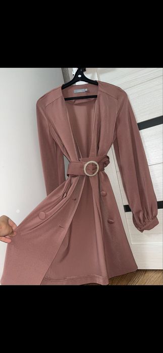 Продаются платья все с ЛИЧИ