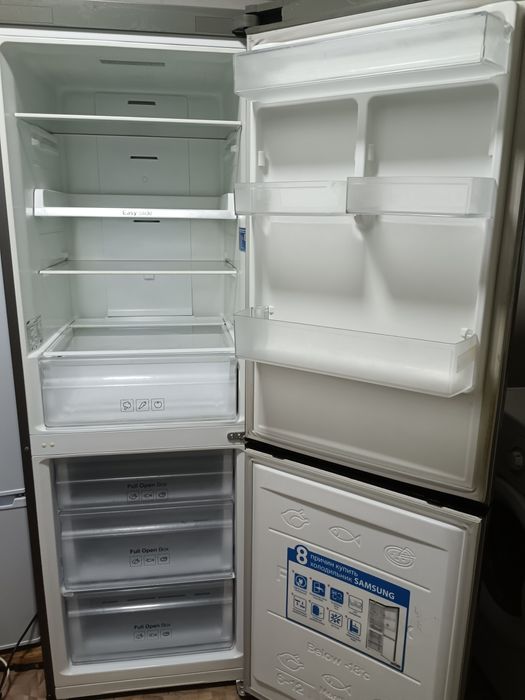 Холодильник Самсунг