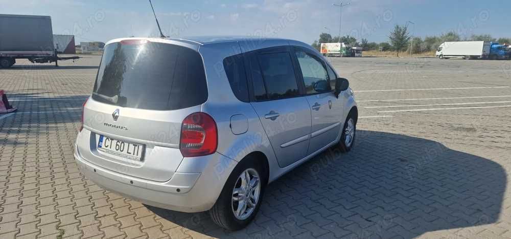 Renault Grand Modus 2011 benzina automat