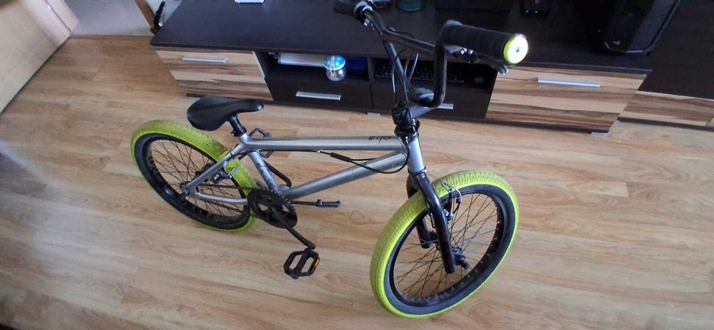 КОЛЕЛО BMX много запазено