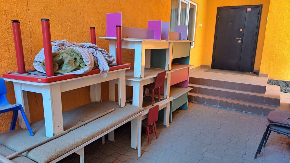 Детский стол для садика и др.