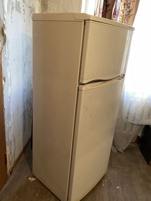 Холодильник,в рабочем состоянии