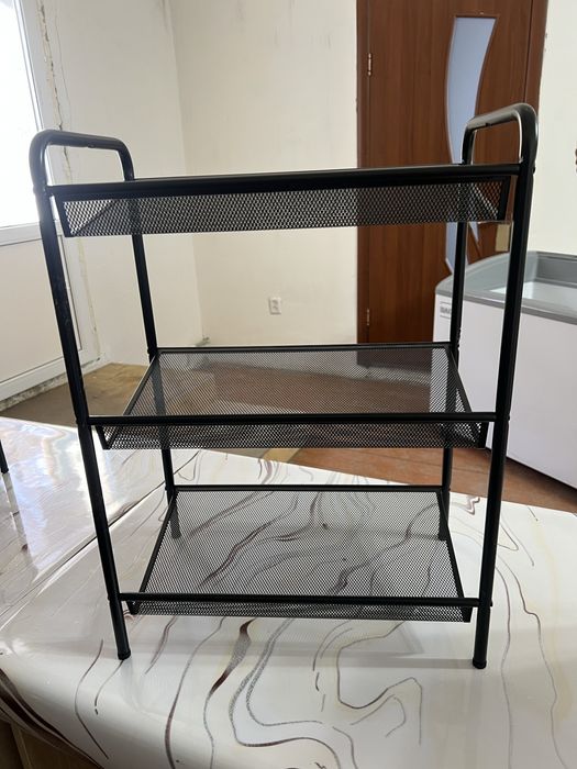 Продам обувницу