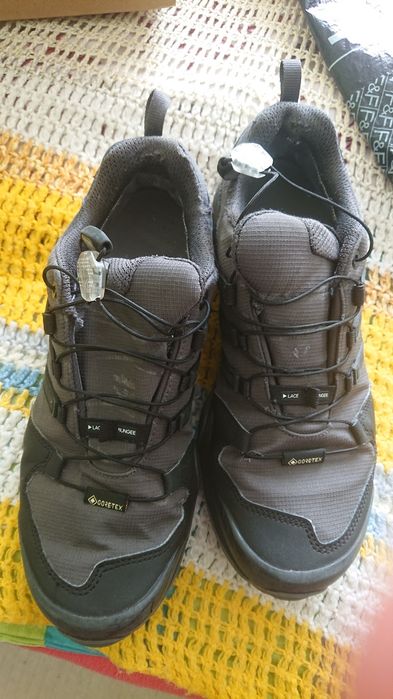 Маратонки maitions и Adidas