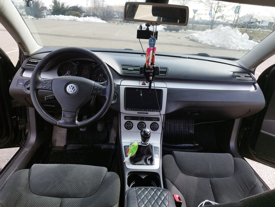 Vând Volkswagen passat B6