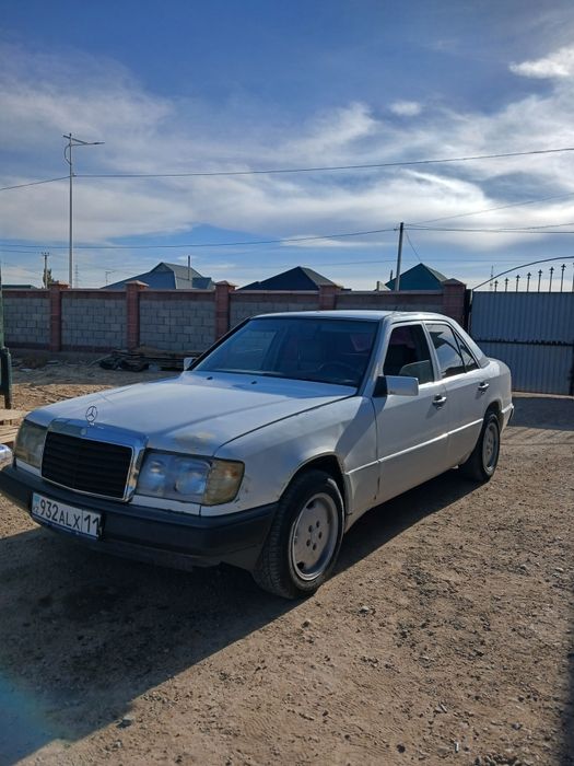 Мерседес Бенз W124