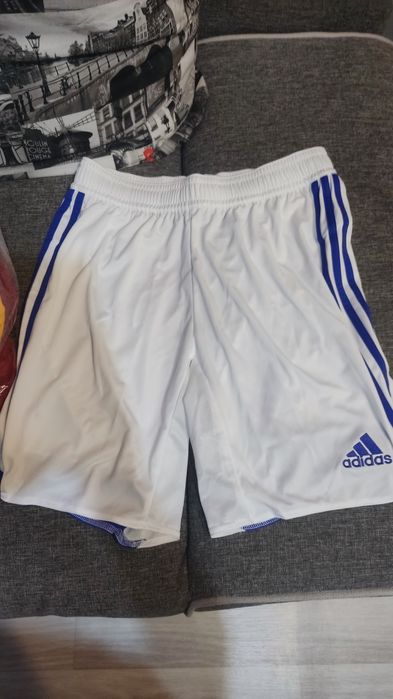 Продам спортивную одежду