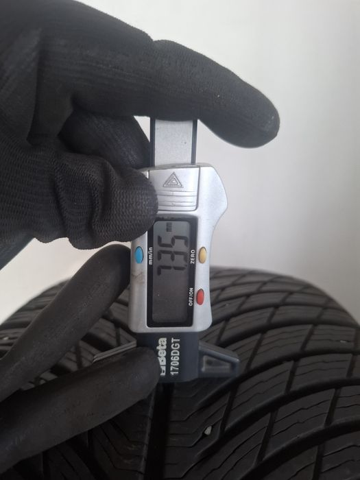 235 60 17 Michelin  дот 5119 4броя цената е за 1бр