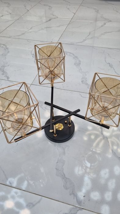 Люстра плафонли.