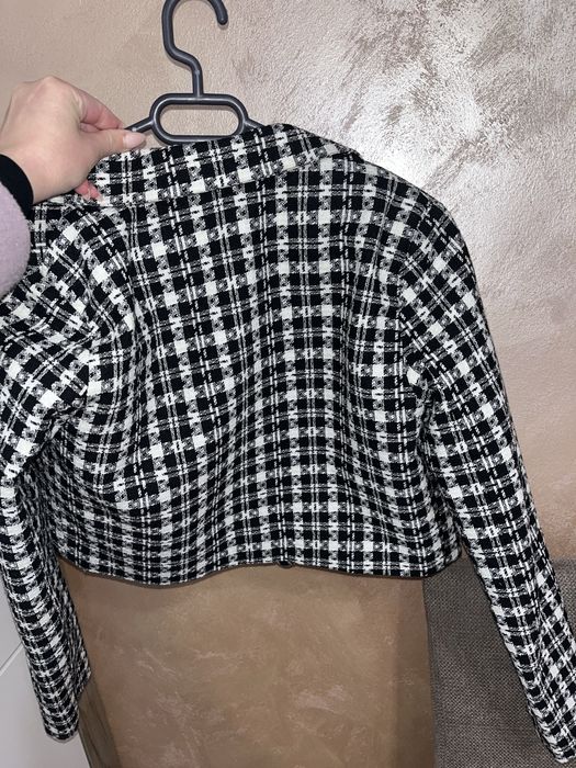 Дамско сако късо