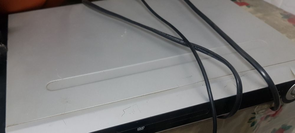 DWD проигрыватель с дисками