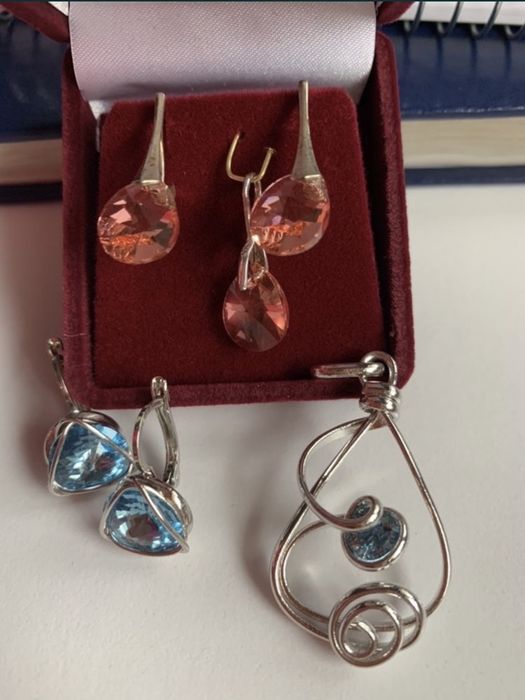 Сребърни бижута с камък цирконий