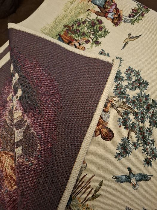 Жакардова покривка с два тишлайфера