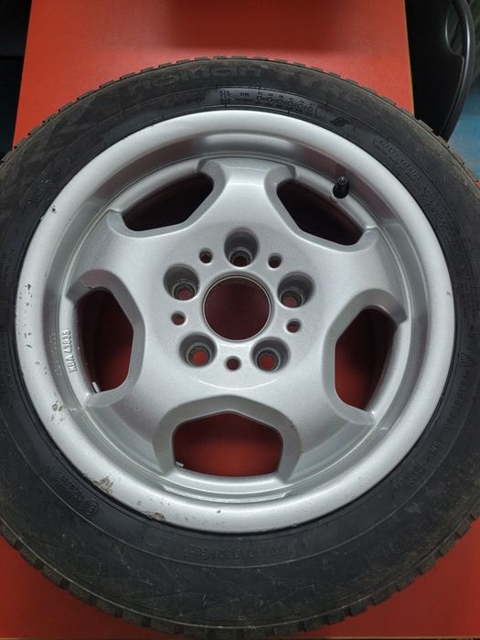 Jante BMW 5x120 R15  cu anvelope iarna 185 65 15 Nokian dot  3821