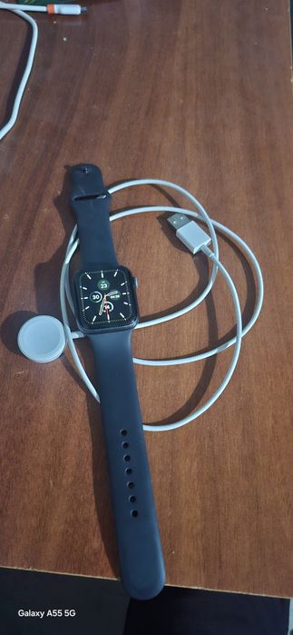 Apple watch series 5 44mm