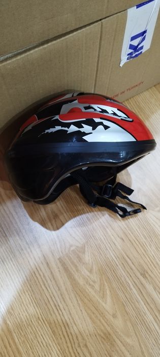 Детска защитна каска