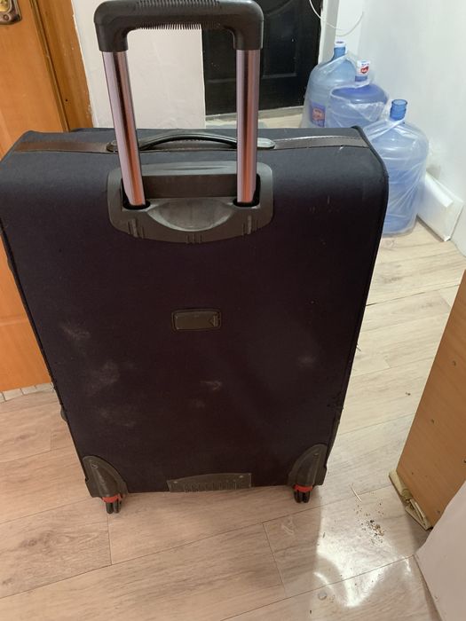 продам чемодан буу размер большой