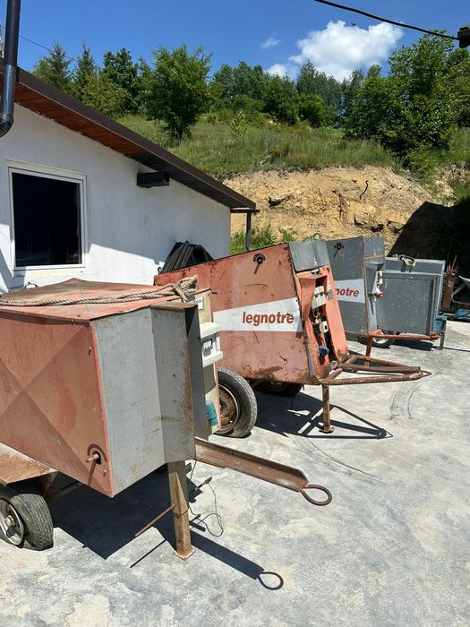 Mașini de curățat panouri cofraje doka