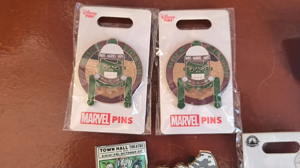 Оригинални Дисни  значки