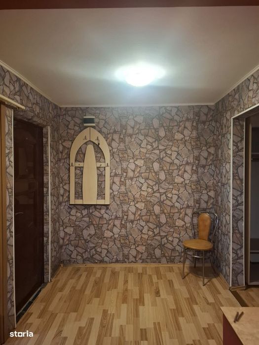 Apartament 3 camere, decomandat, etaj 1, Târgu Jiu