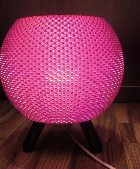 Светильник настольный