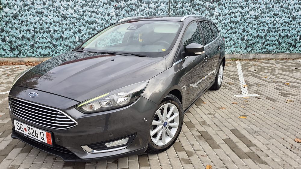 FORD Focus 2015 — imagine 5