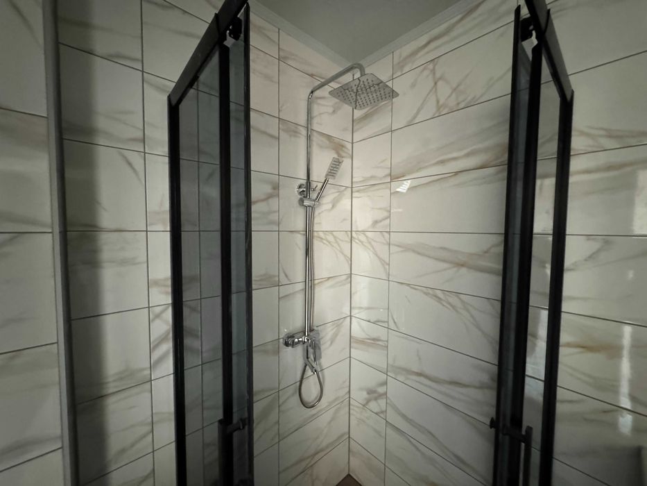 Продава се Тристаен апартамент в Търговище, Вароша - 179 кв.м за 823 €/кв.м - Снимка #17