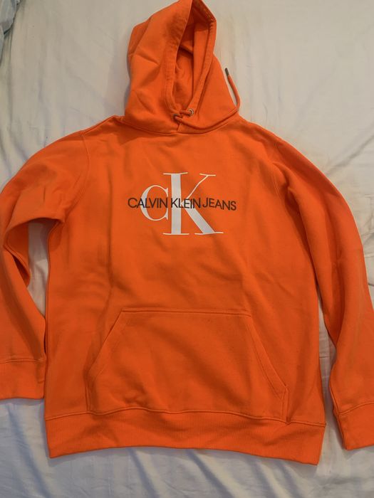 2 Hanorace Calvin Klein ca NOI marime XL made in Portugal