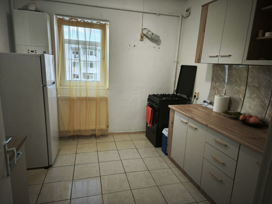 Apartament 3 camere decomandat