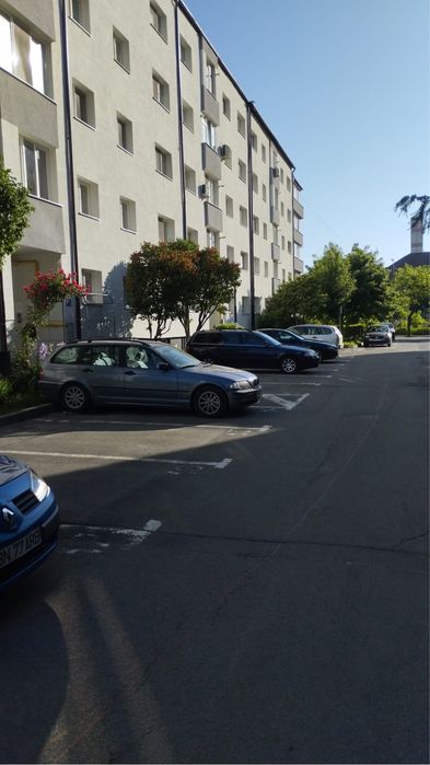 Proprietar - vând apartament 2 camere decomandat, etaj 1, zona  Big, str St.  O. Iosif colț cu Violetelor