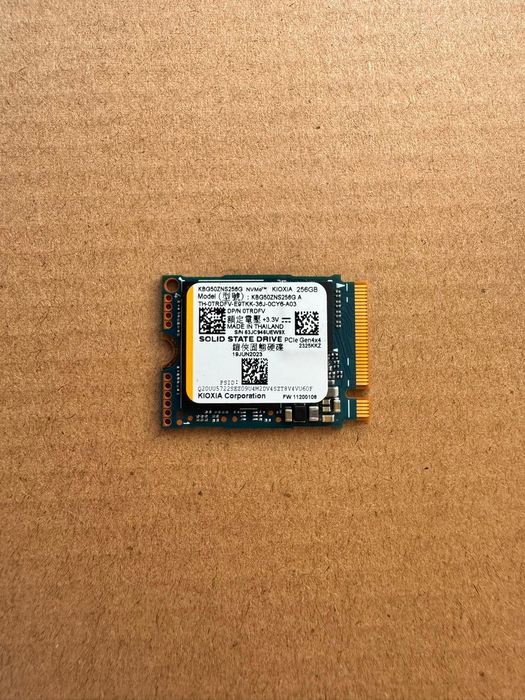 Vand afacere laptopuri reconditionate (stoc, website, contact furnizori)