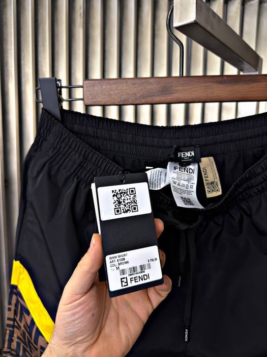 Мъжки бански различни модели