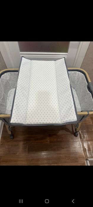 Продам манеж-кроватка