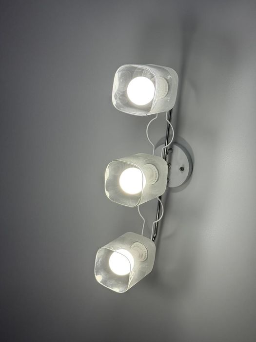 Продам люстру новая