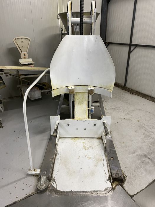 Тестомесачка и повдигач перт роберт