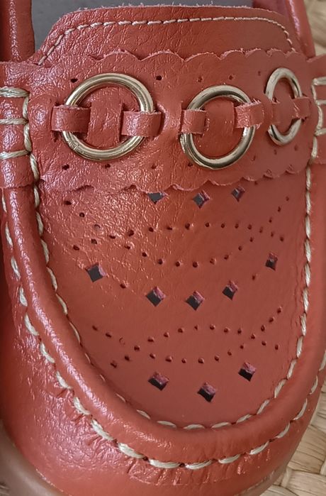 Летние туфли  кожаные