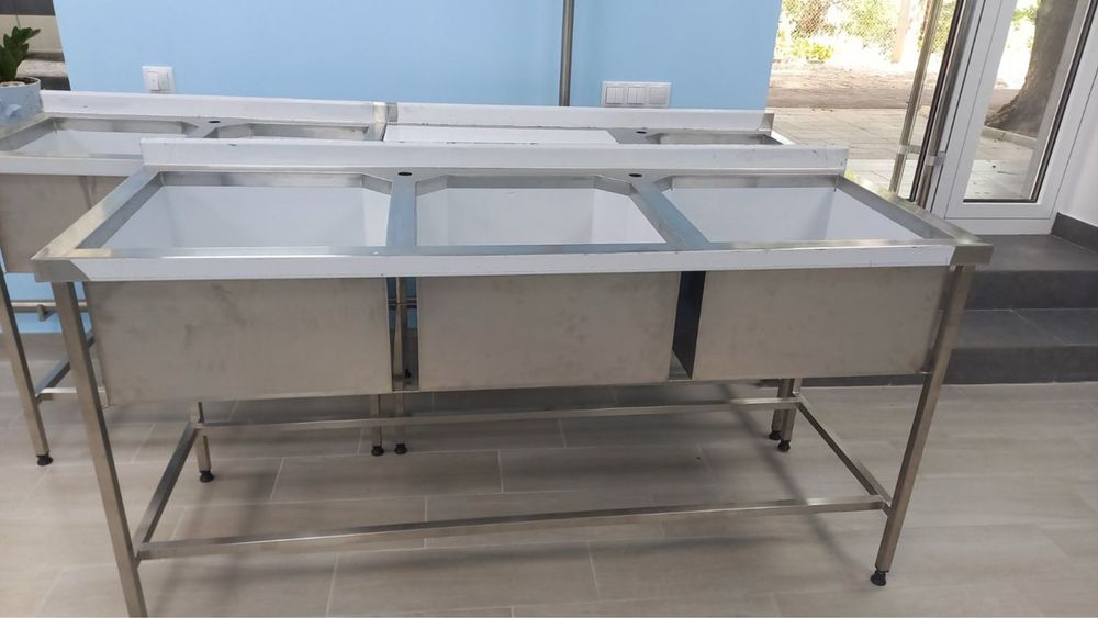 Hote de inox / spalatoare de inox / mese de inox