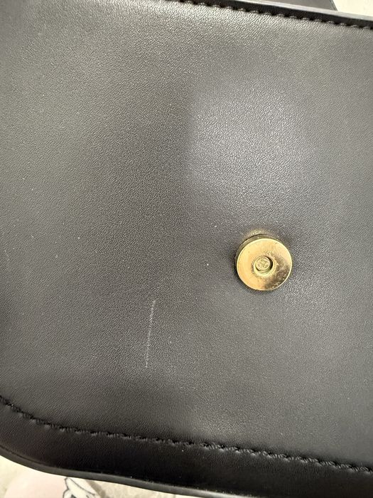 Черна дамска чанта