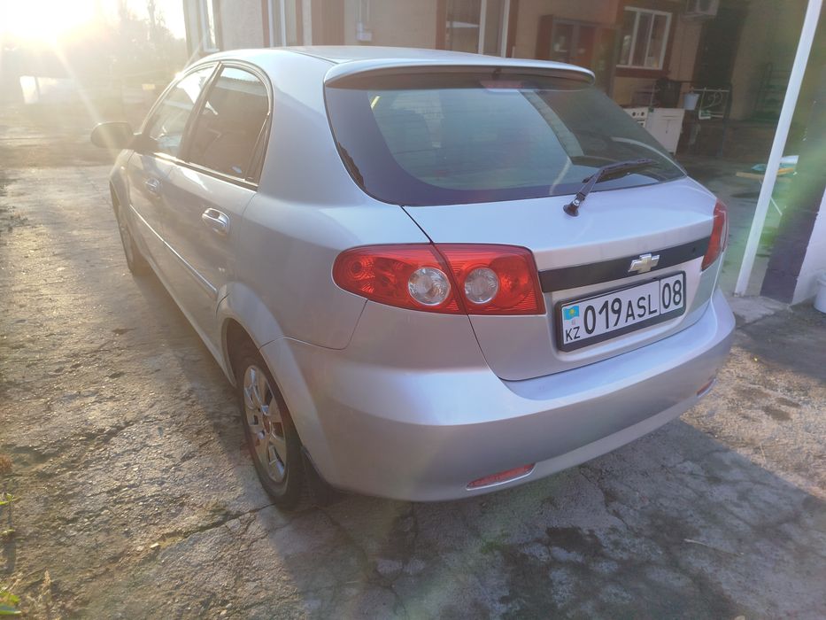 Шевролет лакести