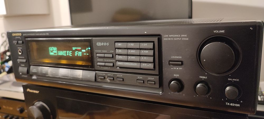 Sony STR AV270 X sau Onkyo TX 8210R