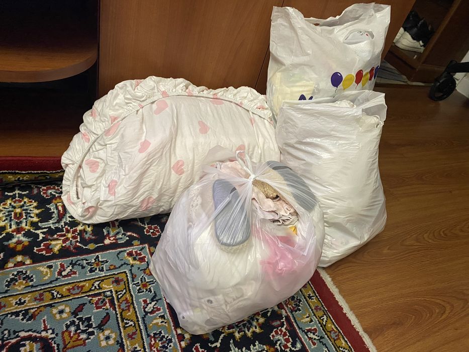 продам набор детских вещей