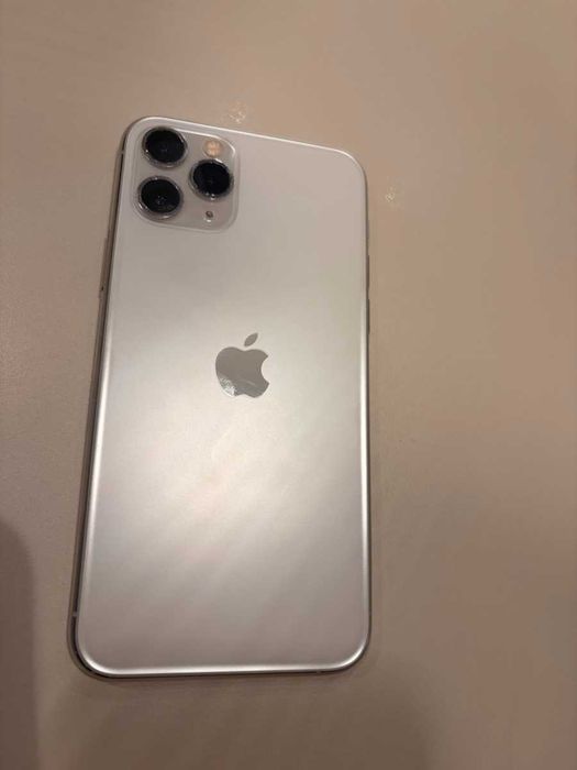 iPhone 11 Pro 64 GB Silver – baterie 76%
