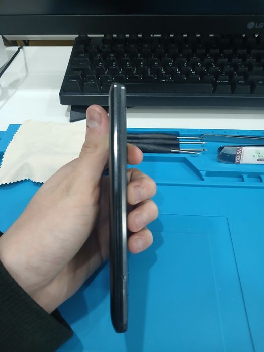 Micromax Q383 в хорошем состаяние не