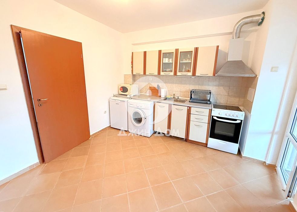 Продава се Тристаен апартамент в к.к. Слънчев бряг - 102 кв.м за 1128 €/кв.м - Снимка #3