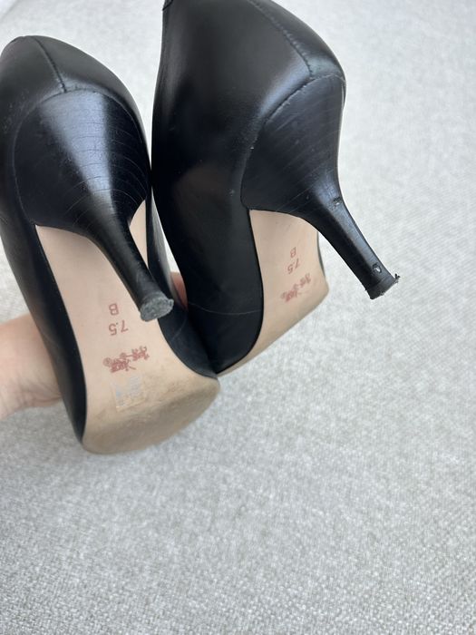 Елегантни токчета Coach