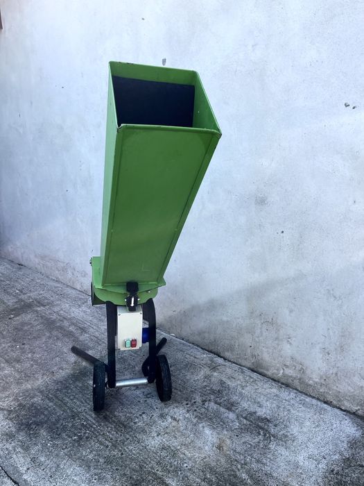 Tocator crengi fructe Viking