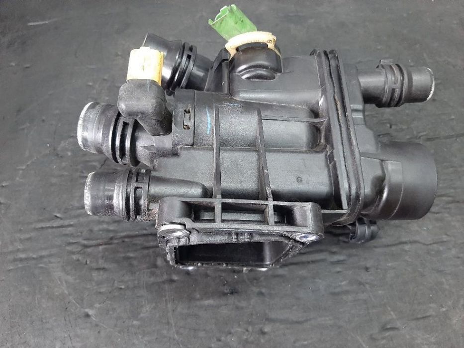 termostat hn05 1.2 b peugeot 2008 208 3008 citroen c4  9812131480