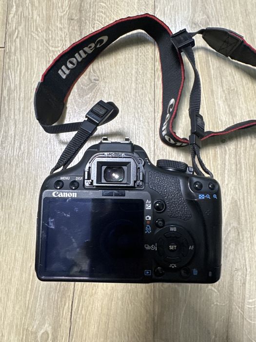 Продам фотоаппрат Canon EOS500D