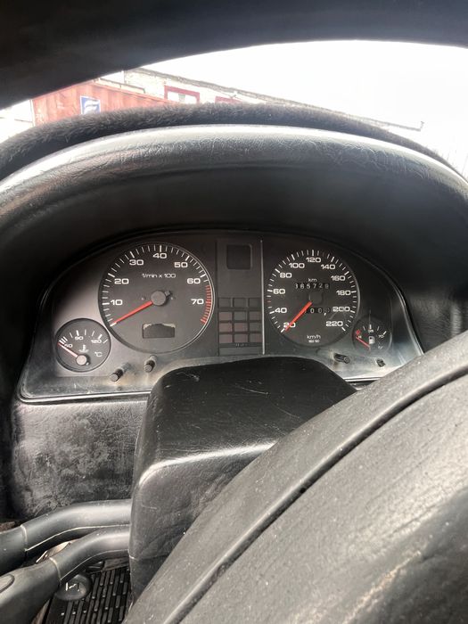 В продаже ауди 80