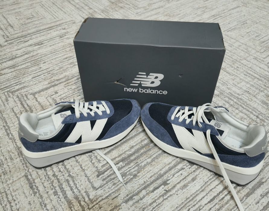 New Balance U370AG